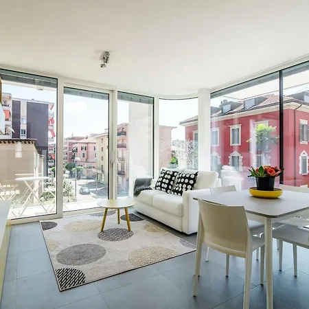Flat Iron Modern Viganello